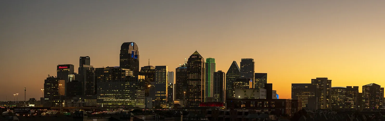 Dallas skyline and recognizable city landmarks