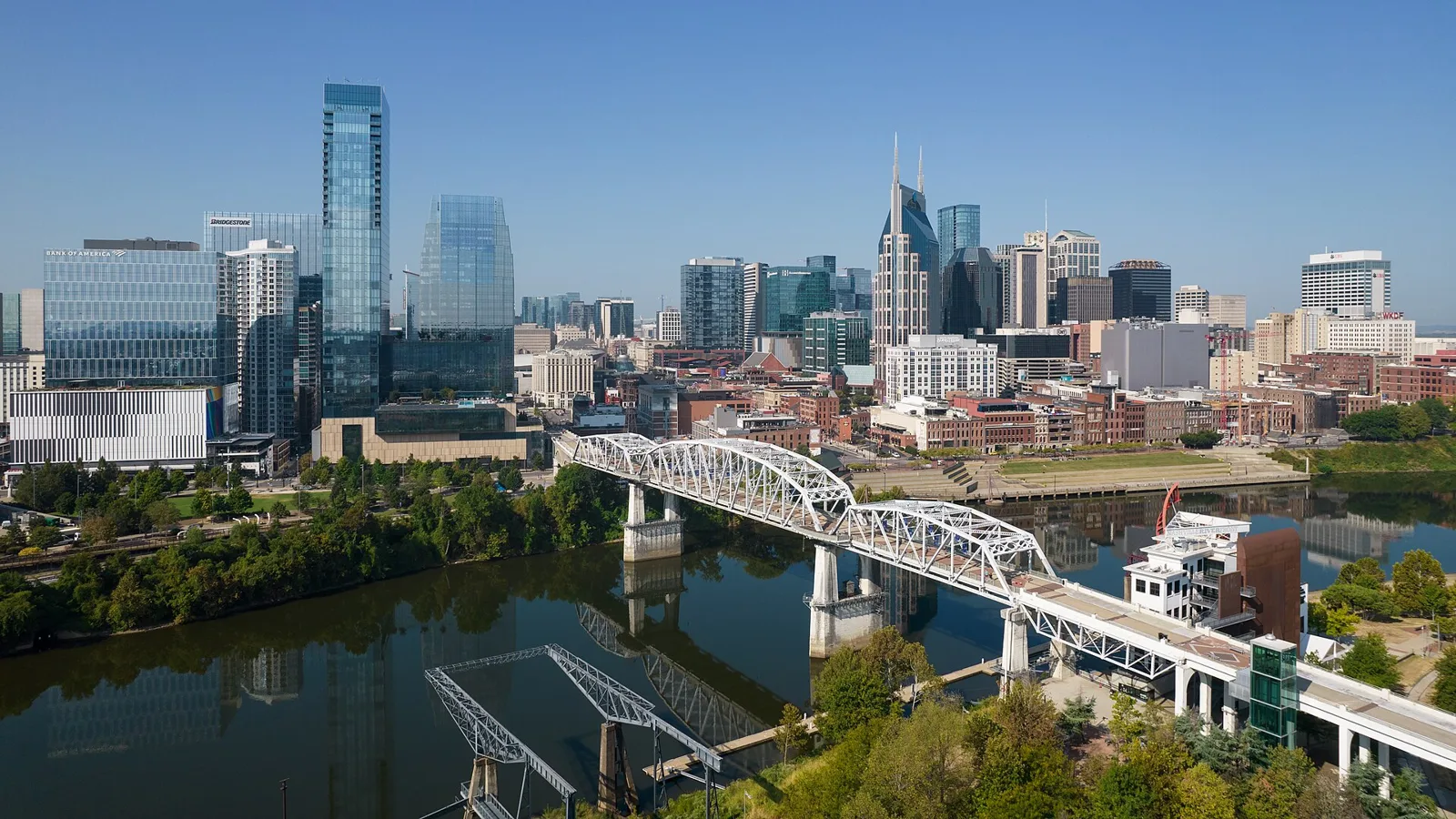 Nashville skyline and recognizable city landmarks