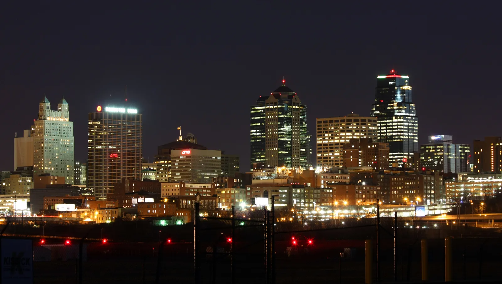 Kansas City skyline and recognizable city landmarks
