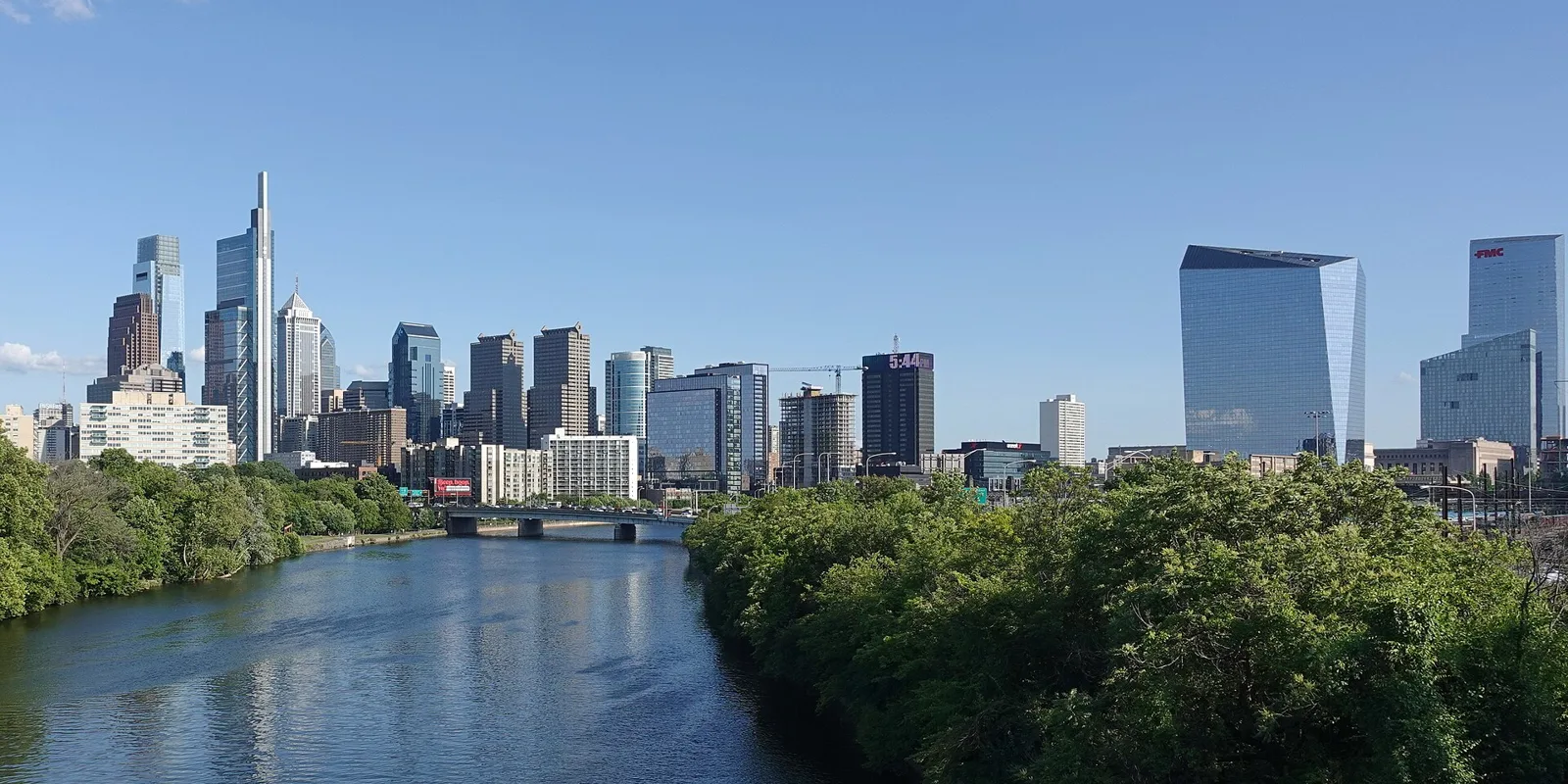 Philadelphia skyline and recognizable city landmarks